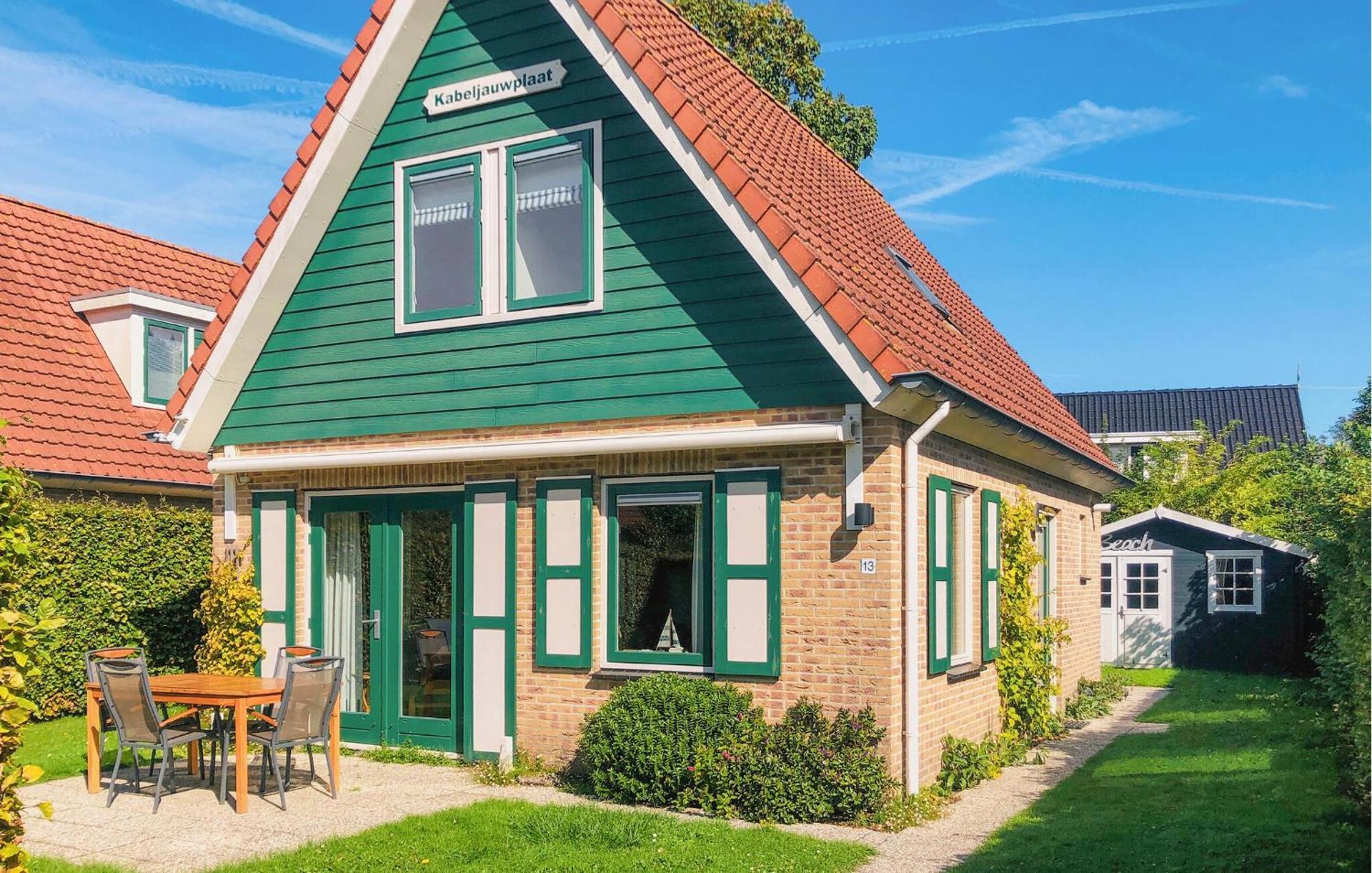 3 Bedroom Lovely Home In Zonnemaire Exterior photo